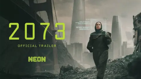 P&oacute;ster de 2073. / RR SS