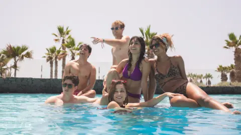 Oasis. / Netflix