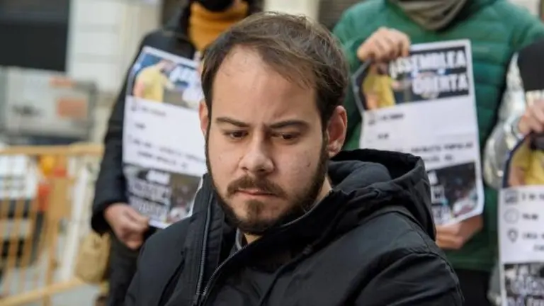 El poeta-rapero Pablo H&aacute;sel durante sus &uacute;ltimas horas en libertad. / RR SS