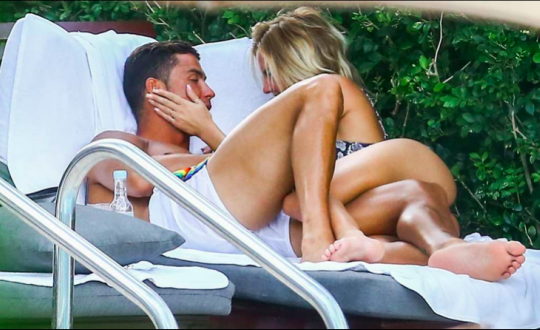 Cristiano Ronaldo con la modelo Cassandre Davis./ TMZ