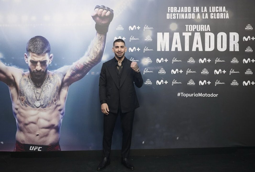 Ilia Topuria en el estreno de su película documental. / @Twitter