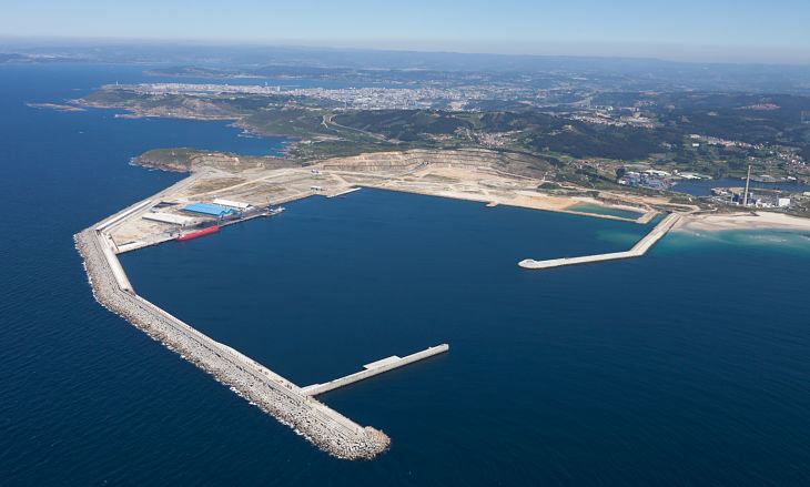 Puerto exterior de A Coruña.