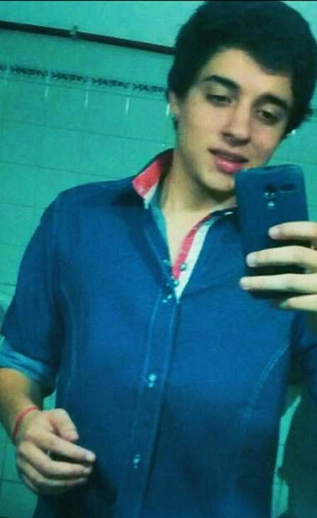 Fernando Pastorizzo (21), fue hallado sin vida, tirado en el barro de una vereda precaria, al lado de su motocicleta