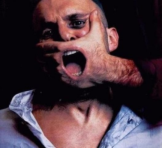 imagen_de_la_campana_de_reporteros_sin_fronteras_sobre_la_libertad_de_expresion_articlepopup [640x480]