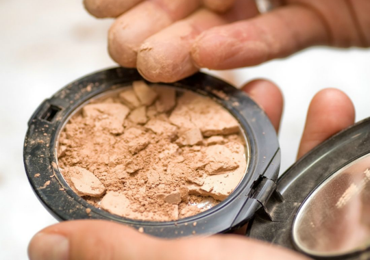 Maquillaje roto. RR SS 