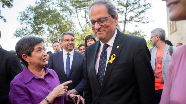 La delegada Cunillera y Torra.