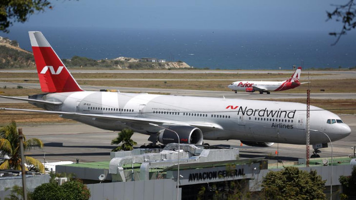 Avión ruso que aterrizó en Caracas. / La Vanguardia.