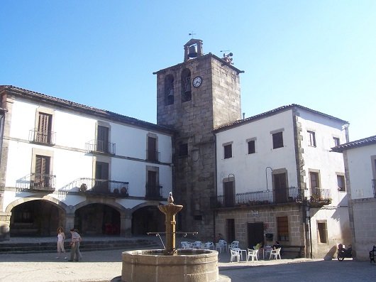 Plaza Mayor de San Martín de Trevejo. / Wikimedia Commons
