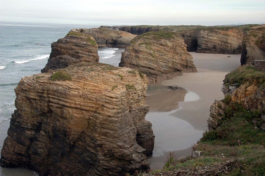Playa de Las Catedrales- / Pixabay