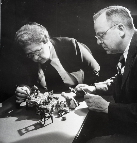 Frances G. Lee y Alan R. Moritz.