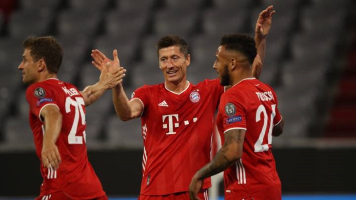 Lewandoski se lució en otra noche europea, con dos goles - AS
