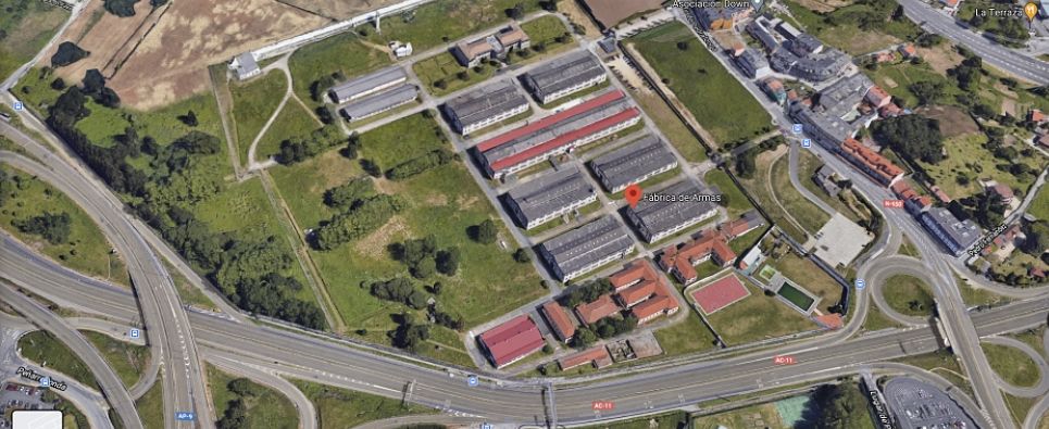 Instalaciones y parcela de la Fábrica de Armas a la entrada de A Coruña. / Google