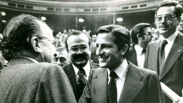 el-congreso-digitaliza-su-archivo-de-audio-de-1977-hasta-1996 [640x480]