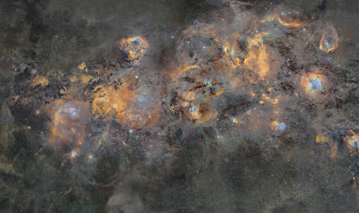 Vista parcial de la imagen creada por JP Metsavainio. _ Astro Anarchy