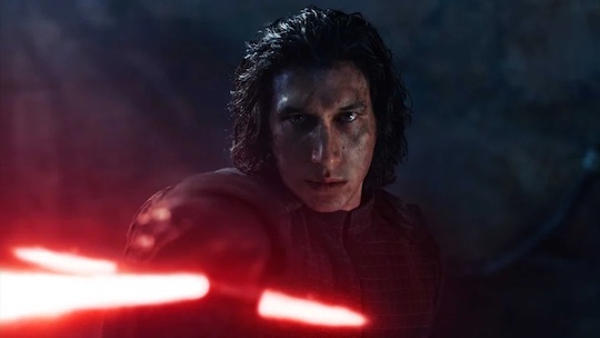 Adam Driver como Kylo Ren en Star Wars.
