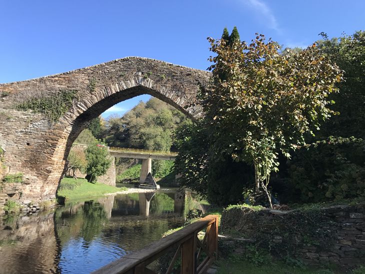 Puente medieval Navia de Suarna