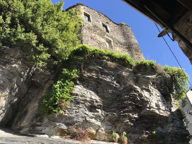 Castelo de Navia de Suarna
