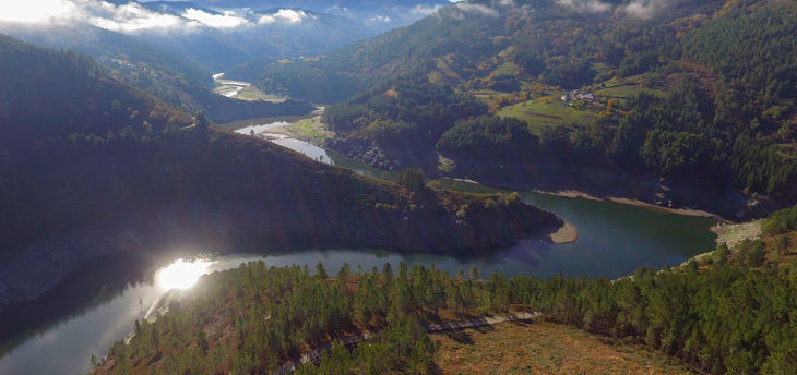 Río Navia en Negueira de Muñiz