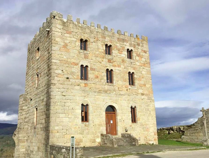 Alfoz Castelo de Castro de Ouro