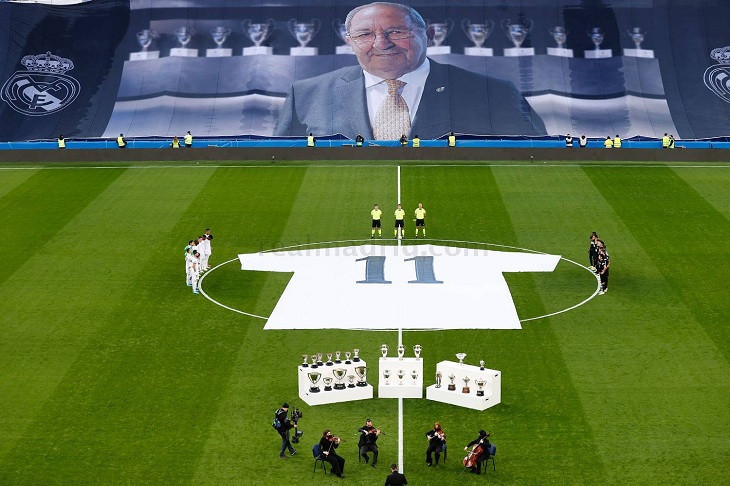 El sentido homenaje que realizó el Real Madrid a su gran leyenda Paco Gento. / Helios de la Rubia - realmadrid.com