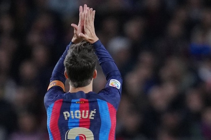Gerard Piqué, en su último partido profesional...... @FCBarcelona_es