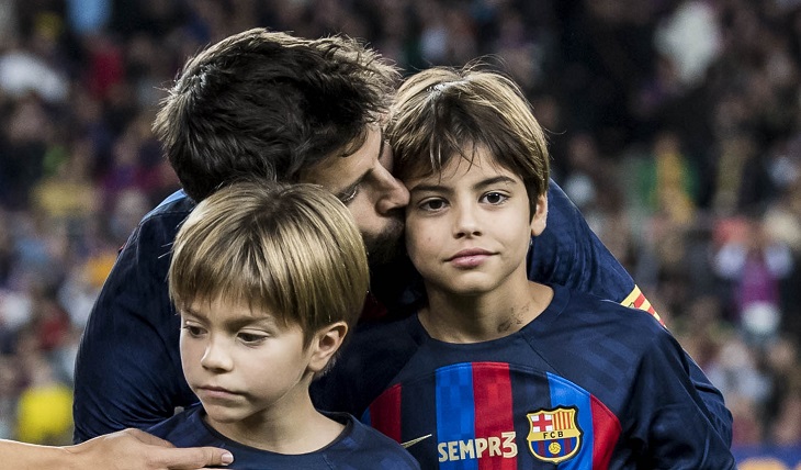 Piqué con sus hijos Milan y Sasha. @mundodeportivo