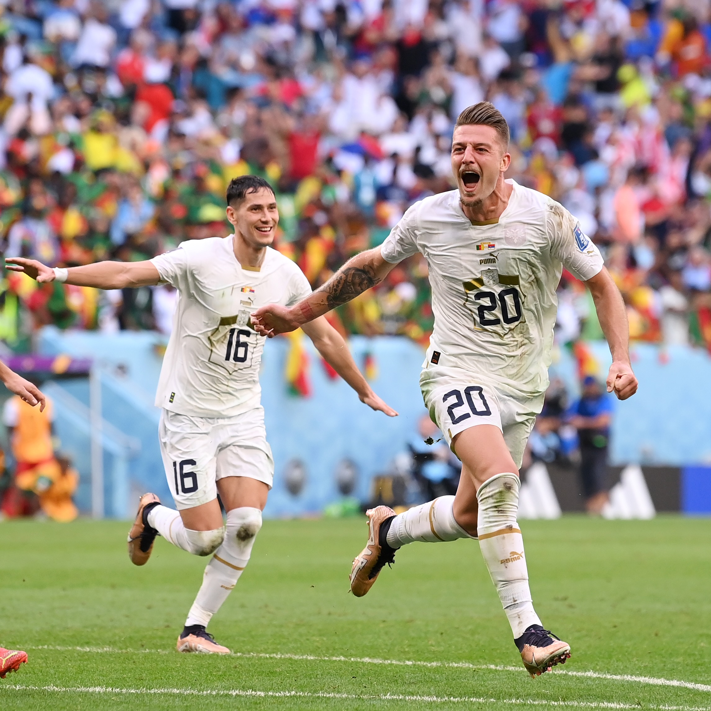 Milimkovic-Savic celebrando su gol a Camerún. / @fifaworldcup
