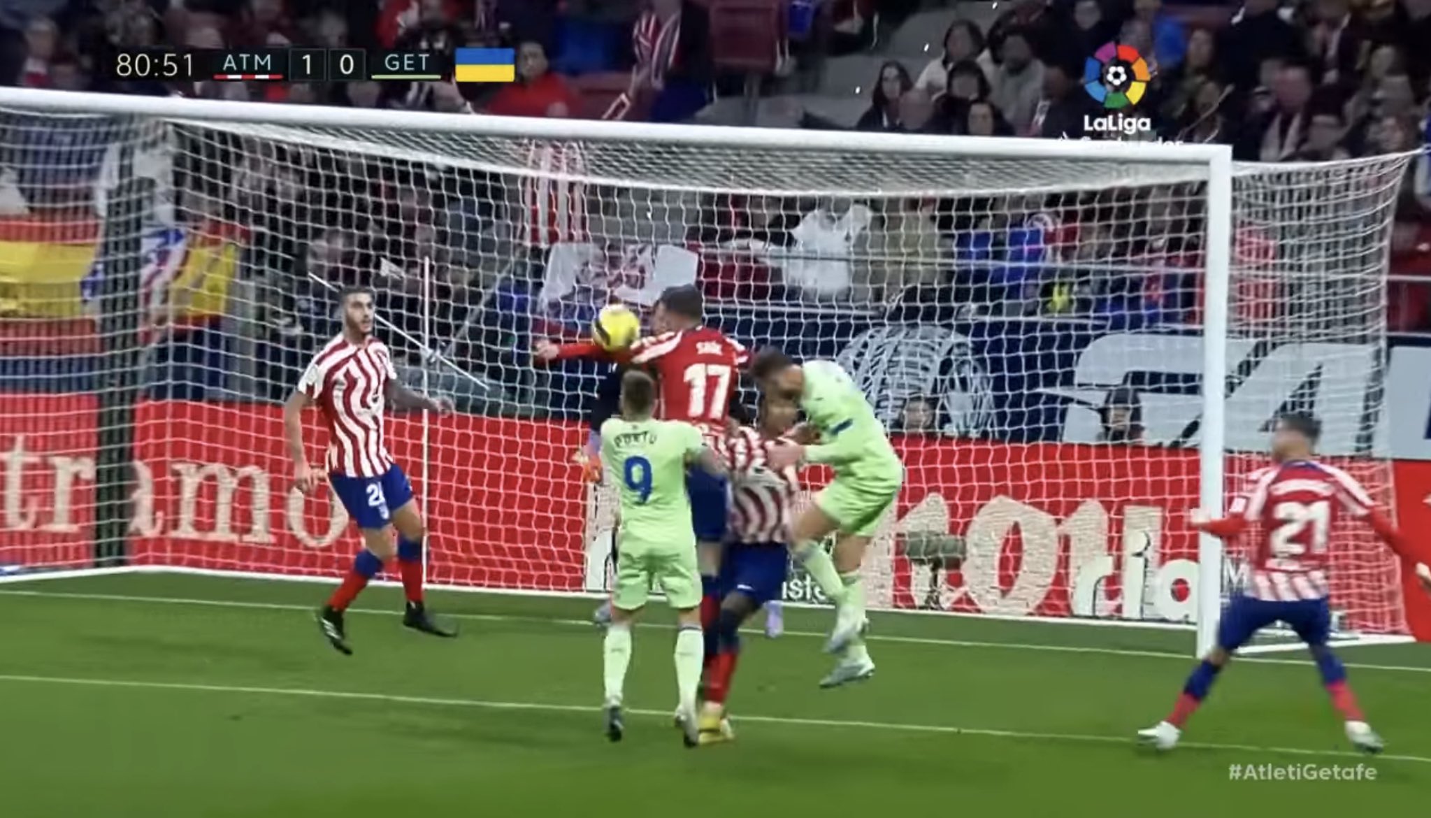 Mano de Saúl ante Gefate FC que fue penalti