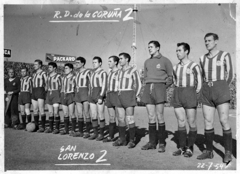 Jugadores del Deportivo en los años 50 del pasado siglo. / RCD