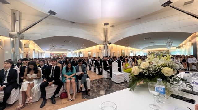 Asistentes a la fiesta del grado en economía de la USC. / Mundiario