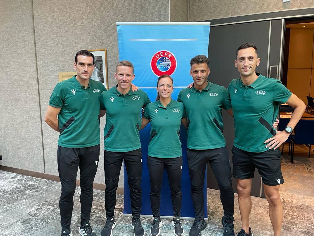 Árbitros UEFA del Comité Técnico de Árbitros de España. / @CTARFEF