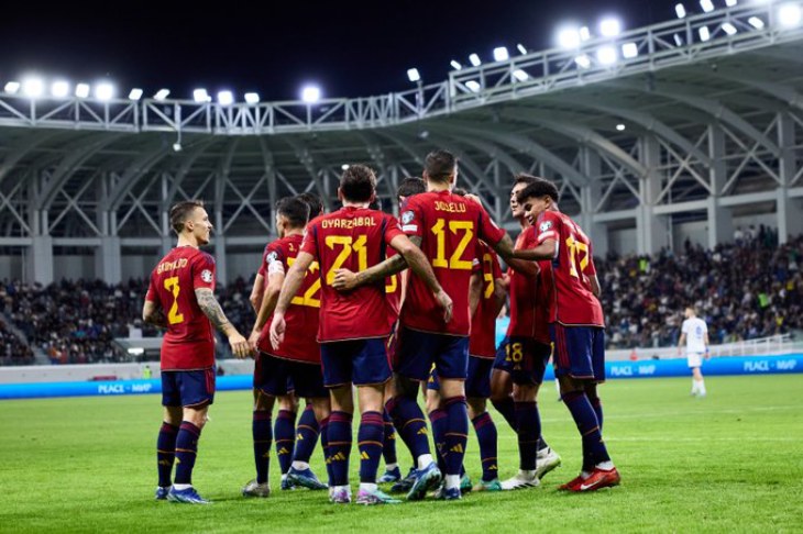 España ganó en Chipre. / @SEFutbol