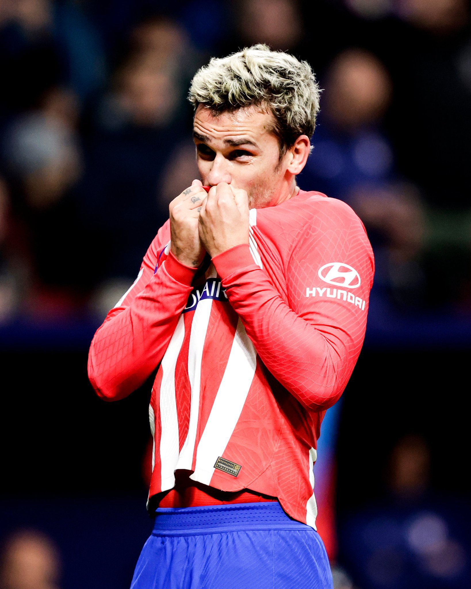 Griezmann con la camiseta del Atlético de Madrid. / @Twitter