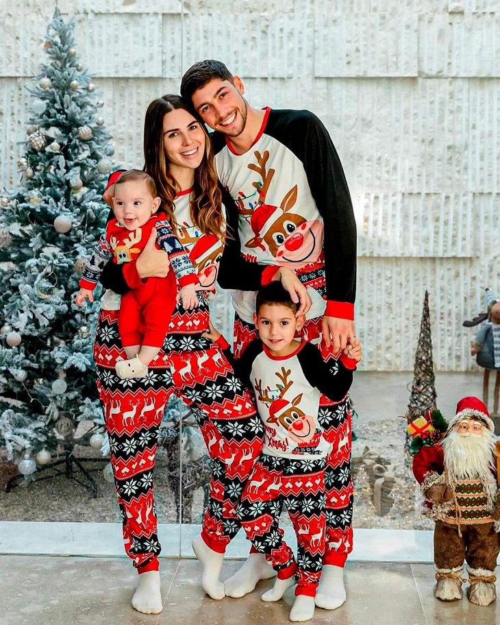Federico Valverde celebró la Navidad con sus dos hijos y su esposa.