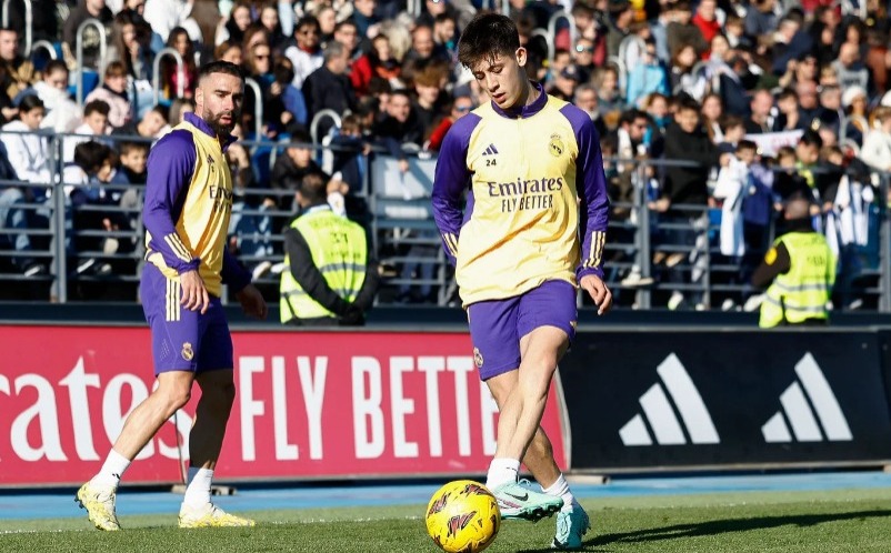 Arda Güler, volante ofensivo del Real Madrid..