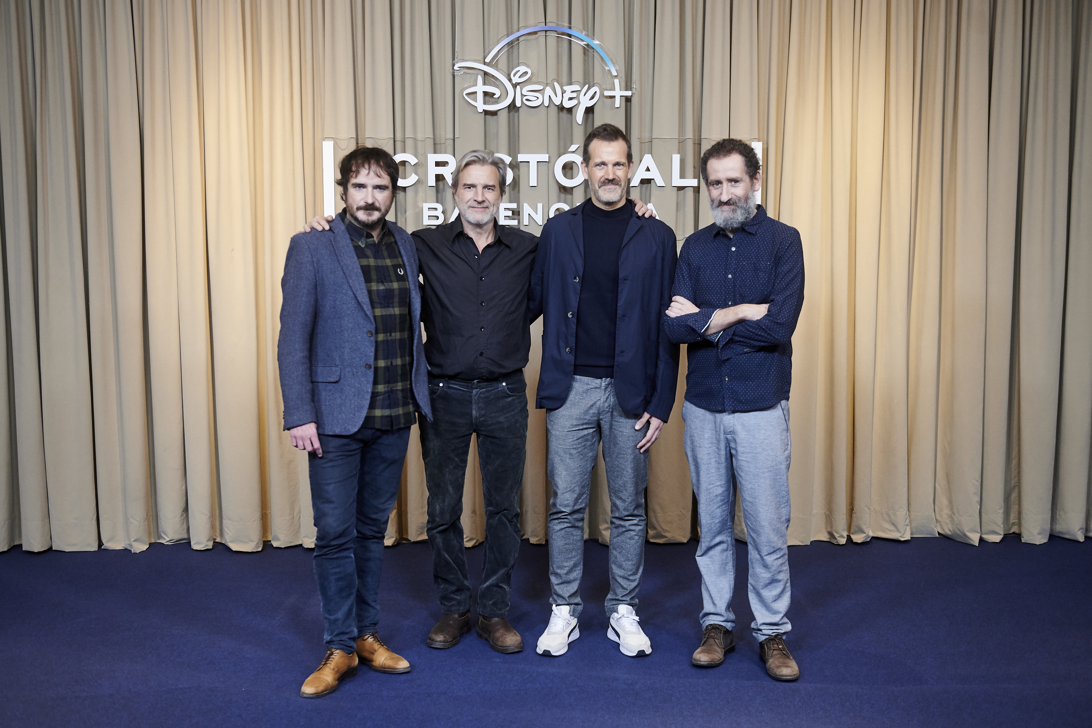 El photocall de Cristóbal Balenciaga reunió grandes talentos. / Disney Plus