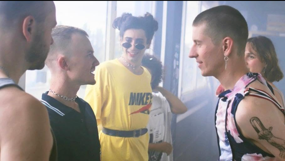 Catalin Jugravu, Oscar Hoppe y Lorenz Hochhuth in Drifter (2023). / IMDb