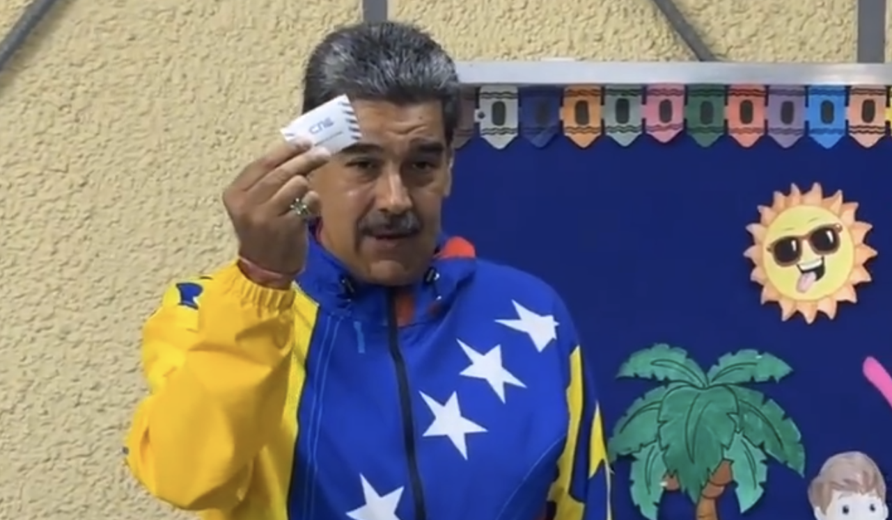 Nicolás Maduro en la jornada electoral. / Mundiario