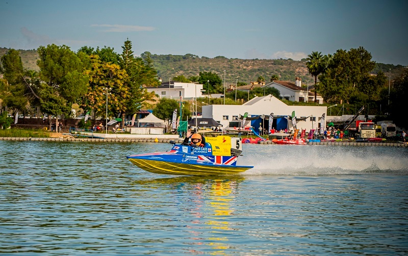 Piloto Chris Burgess T850
