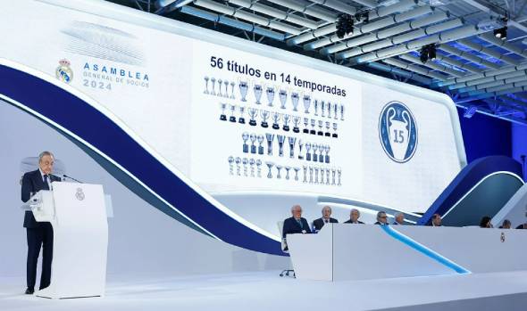 Florentino Pérez en plena presentación en la Asamblea de socios del Real Madrid. /  www.realmadrid.com