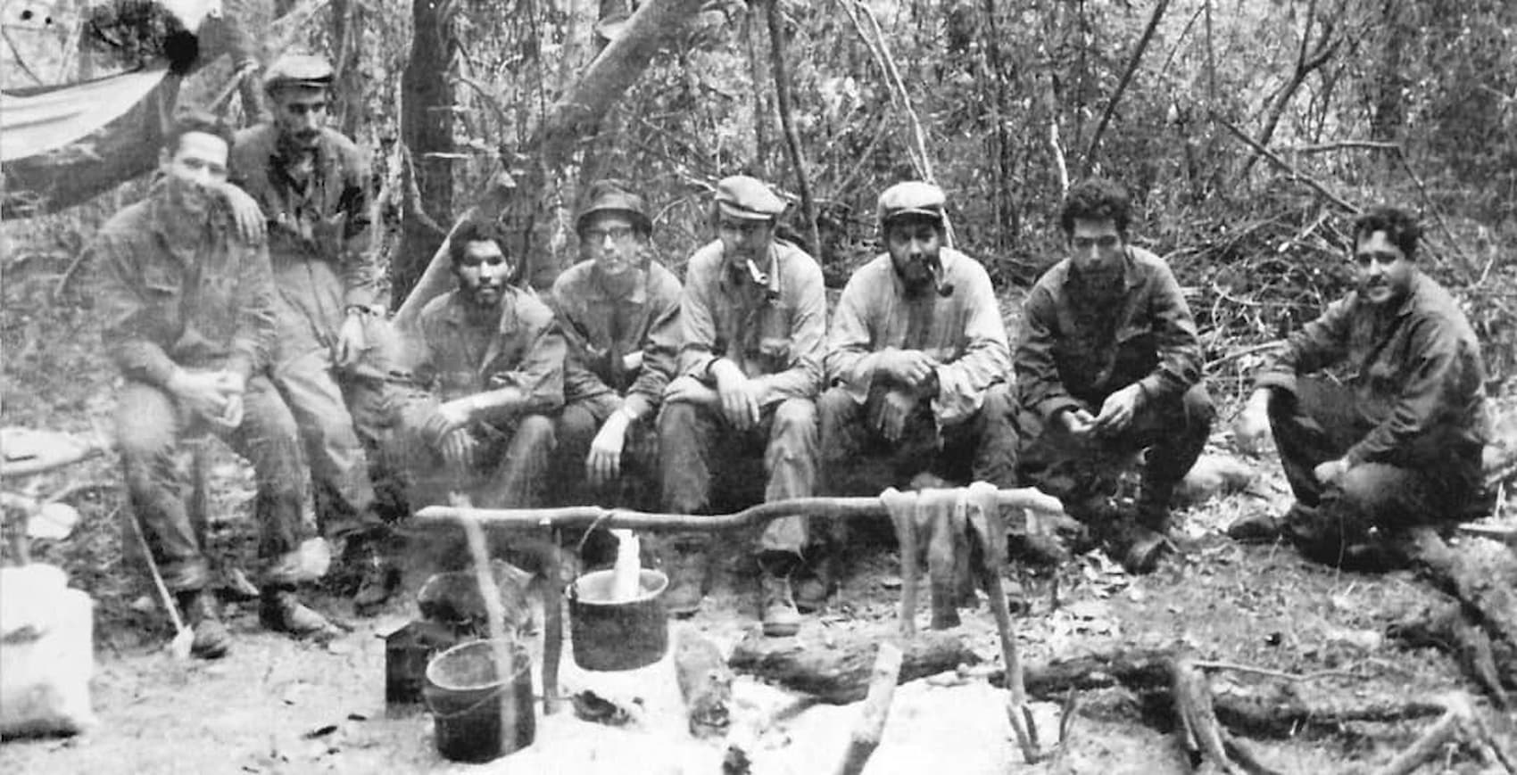 El Che y su grupo guerrillero en la selva boliviana. / RR SS.