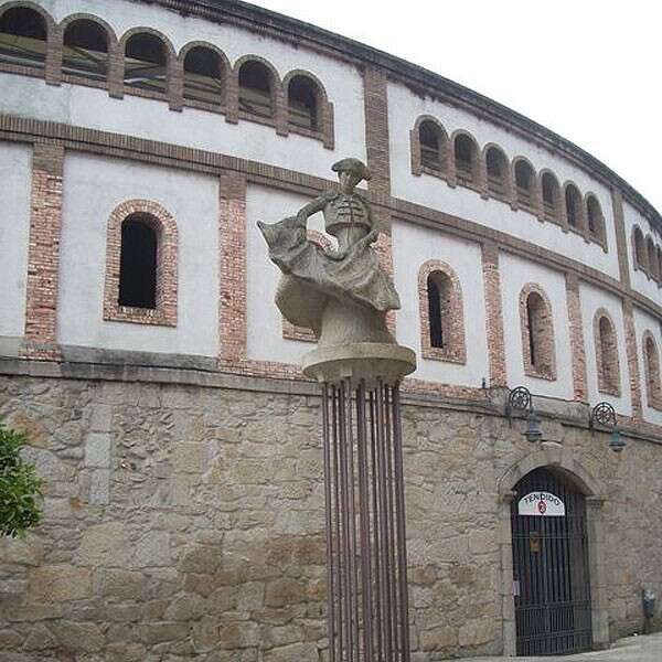 Plaza de toros de Pontevedra. / Servitoro