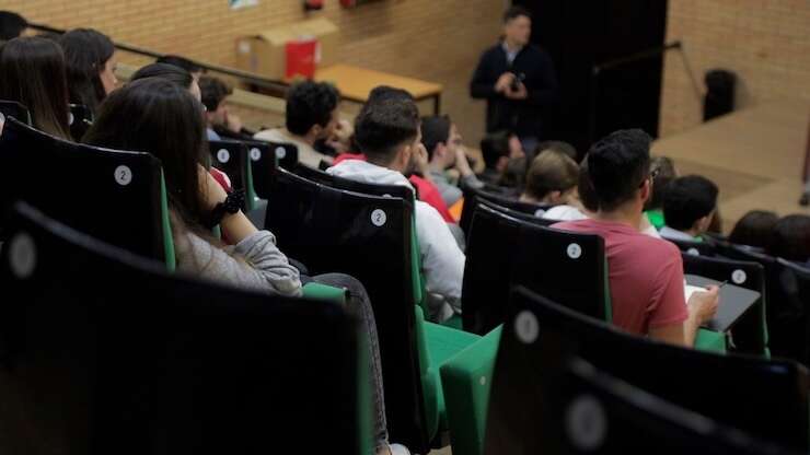 Asistentes a un curso.